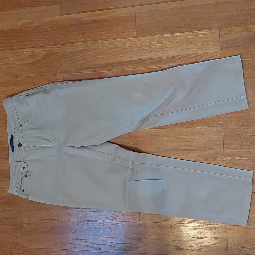 Bill Blass Jeans Womens 6 Tan Colored Jeans Straight Leg Stretchy